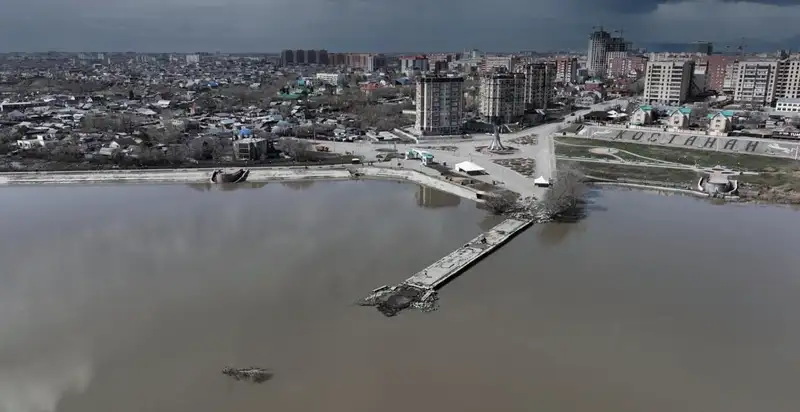 Токаев после СКО вылетел в Костанайскую область, фото - Новости Zakon.kz от 16.04.2024 16:47