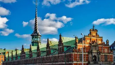 Пожар на фондовой бирже в Копенгагене, фото - Новости Zakon.kz от 16.04.2024 16:17