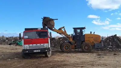 29 тысяч тонн мусора вывезли с несанкционированных свалок в Астане, фото - Новости Zakon.kz от 16.04.2024 16:44