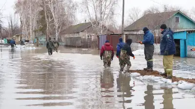 &quot;Кселл&quot; продолжает оказывать меры для пострадавших от паводков казахстанцев