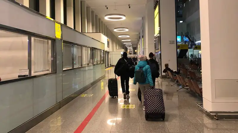 Сенат вернул в Мажилис законопроект, запрещающий въезд в Казахстан педофилам и экстремистам