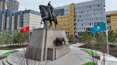 В Астане открыли памятник Манасу, фото - Новости Zakon.kz от 19.04.2024 16:33