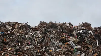 Мусорный полигон загорелся в Талдыкоргане, фото - Новости Zakon.kz от 21.04.2024 00:39