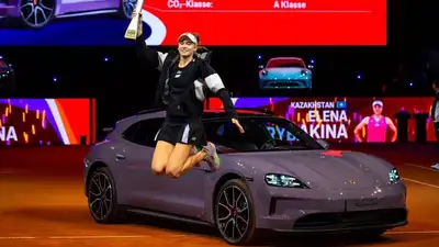 Видеообзор победного матча Елены Рыбакиной в финале турнира в Германии