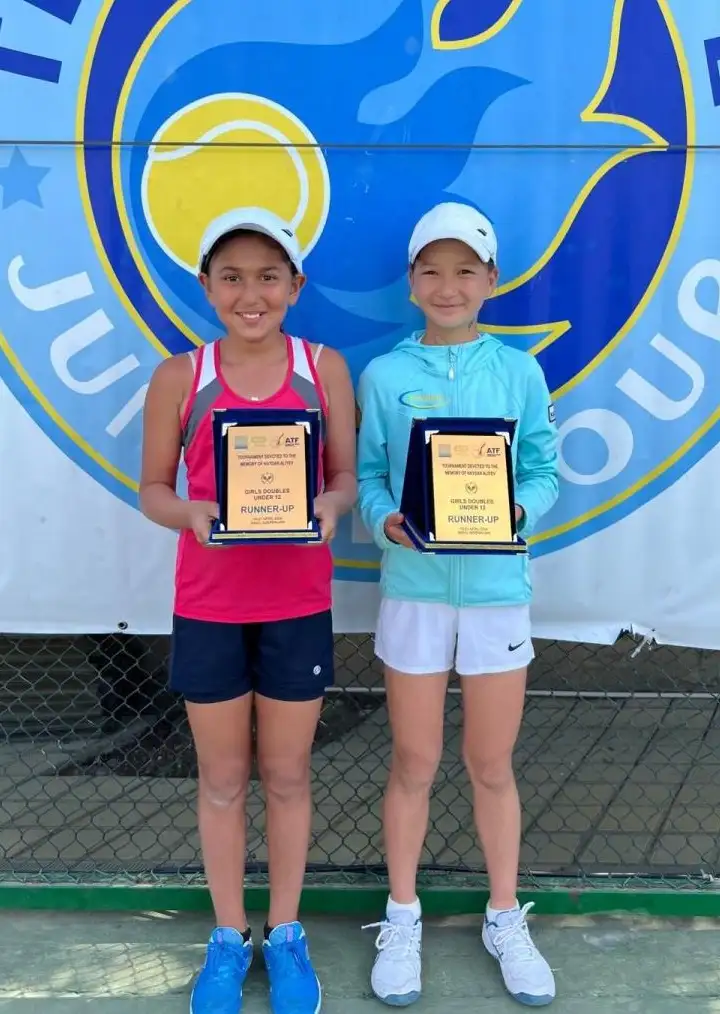 На турнире серии Tennis Europe среди игроков до 12 лет в Баку казахстанки Дарья Аргингазинова и Айлин Бакиева стали финалистками., ##imageAlt## 