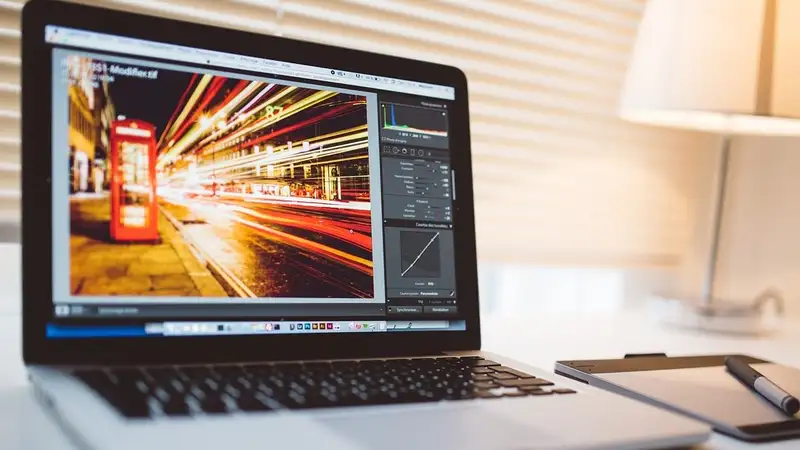 В Photoshop появились новые ИИ-функции