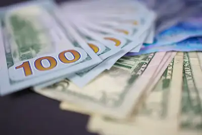 Доллары, тенге, деньги, обмен валют