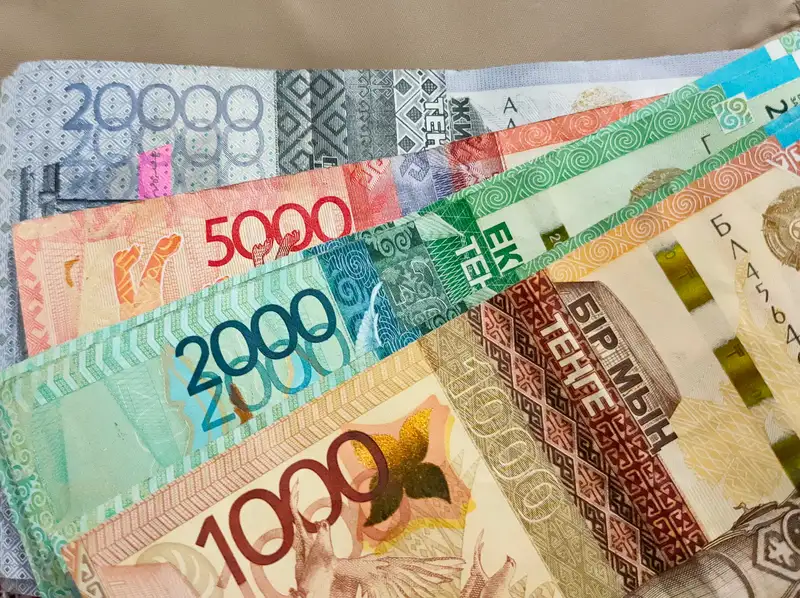 Студентам в Казахстане с 1 сентября повысят стипендии