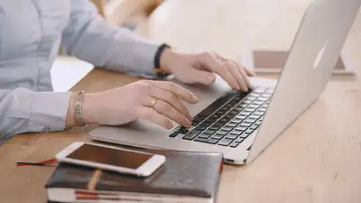 Претенденты на стипенцию &quot;Болашак&quot; из регионов смогут сдавать КАЗТЕСТ онлайн, фото - Новости Zakon.kz от 25.04.2024 14:59