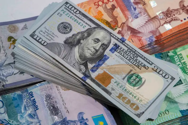 Рубли, тенге, доллары, обмен валют 