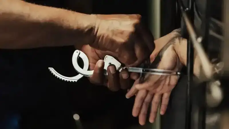 Мошенница обещала продвинуть в очереди на жилье в Туркестанской области