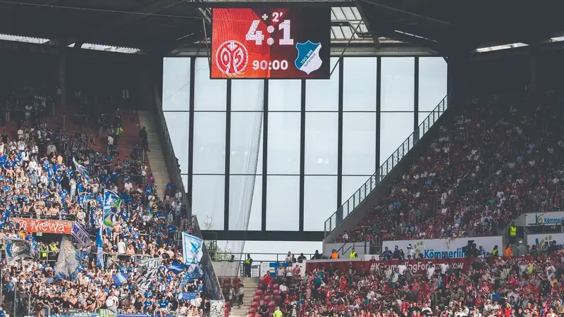 Возле стадиона ФК "Майнц" нашли авиабомбу весом в полтонны