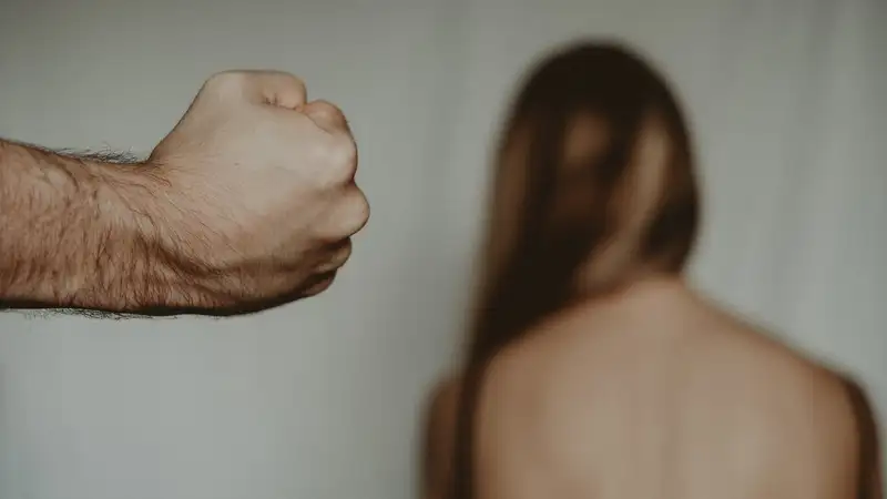 Применивших насилие граждан обяжут пройти психологическую коррекцию