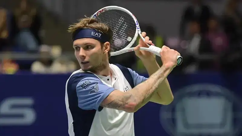 Александр Бублик вышел в третий круг грунтового "Мастерса" в Испании