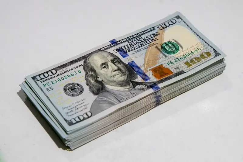 Доллар немного подешевел на торгах 5 ноября