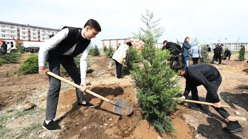 Более 27 тысяч жителей Жамбылской области приняли участие в республиканской акции "Таза Қазақстан", фото - Новости Zakon.kz от 29.04.2024 13:26