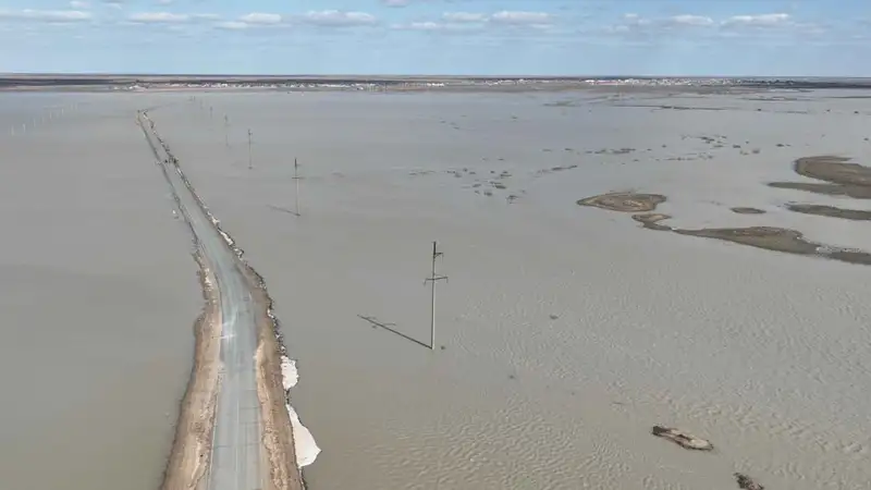 Школы, детсады и дороги построят на средства бизнеса, выделенные пострадавшим от паводков