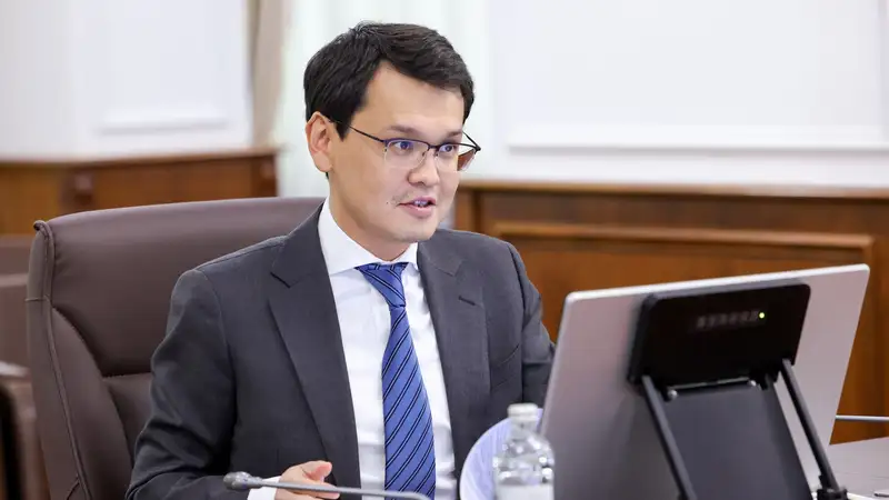 Арық қыздардың жоғары ажыратымдылықтағы порнофотосуреттері Әйелінің досымен үйдегі порносы