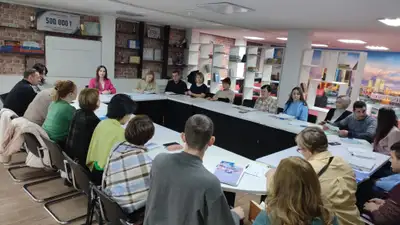 Свыше 100 жителей Кокшетау обучились государственному языку в разговорном клубе &quot;Сөйле&quot;