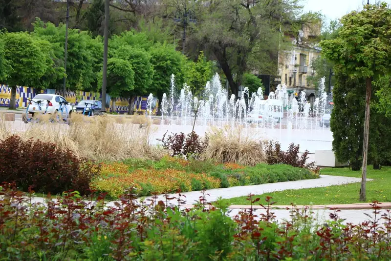 запуск сезона фонтанов в Алматы, фото - Новости Zakon.kz от 01.05.2024 11:02