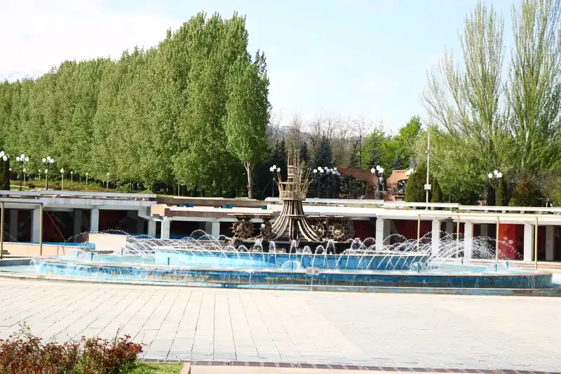 запуск городских фонтанов в Алматы, фото - Новости Zakon.kz от 01.05.2024 11:02