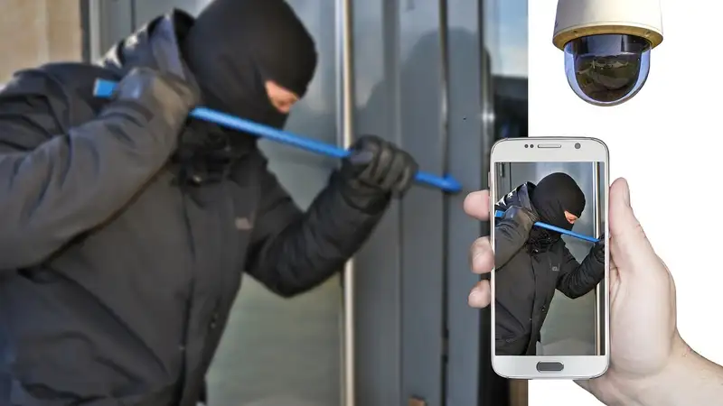 Пожалуйста, поднимите руки: вежливый грабитель напал на обменник в Астане