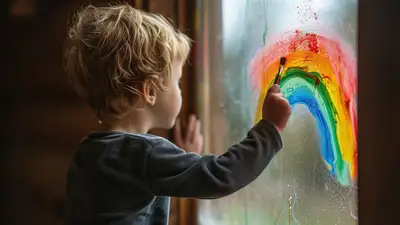 Советы от спасателей, как уберечь ребенка от падения из окон, фото - Новости Zakon.kz от 01.05.2024 09:23