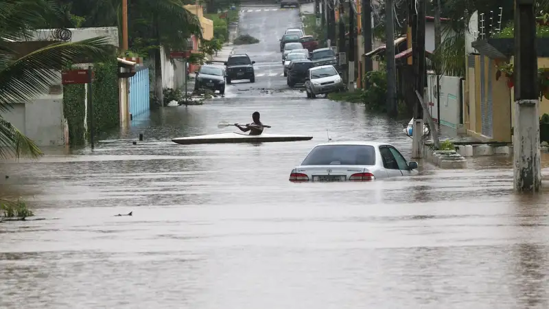 Кадры сильнейшего наводнения в Бразилии