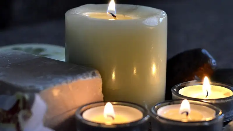 Из горящего спа-салона спасли мужчину