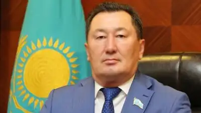 Новый депутат Сената от Кызылординской области принес присягу, фото - Новости Zakon.kz от 02.05.2024 10:28