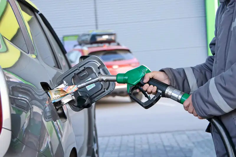 Что делать казахстанцам, которые столкнулись с недоливом бензина