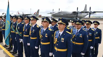 Токаев открыл авиабазу Нацгвардии, фото - Новости Zakon.kz от 03.05.2024 13:42