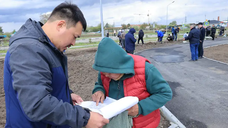 Костанайские общественники и спортсмены благоустроили один из микрорайонов города