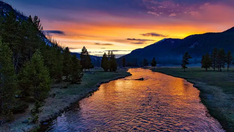 Уровень воды в реке Урал в Атырау почти достиг критической отметки