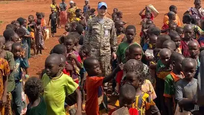 Миротворец рассказал африканским школьникам о Казахстане, фото - Новости Zakon.kz от 04.05.2024 11:56