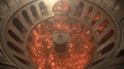 Благодатный огонь сошел в Иерусалиме: когда он прибудет в Казахстан, фото - Новости Zakon.kz от 04.05.2024 17:19