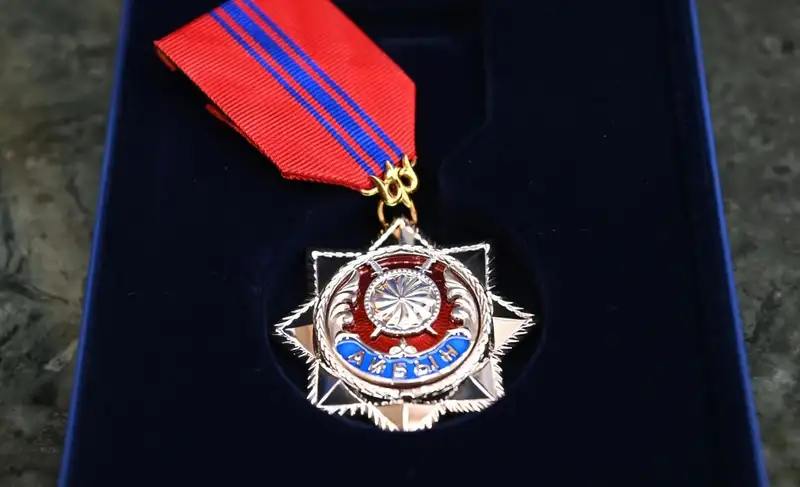 Токаев наградил ряд казахстанцев за мужество и самоотверженность, фото - Новости Zakon.kz от 06.05.2024 12:52