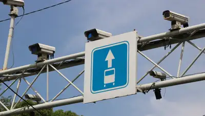 Камеры видеонаблюдения, видеоконтроль, нарушения, превышение скорости, дорожная безопасность, фото - Новости Zakon.kz от 12.03.2025 18:52