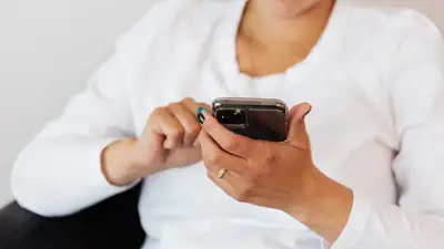 Как будет работать контакт-центр &quot;111&quot; для помощи женщинам и детям, фото - Новости Zakon.kz от 10.05.2024 15:06