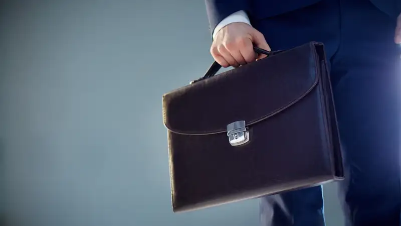 Главу горздрава Шымкента обвинили в соцсетях в коррупции, он подал в суд на обидчика