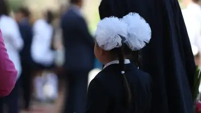 Школьники, ученики, школьная форма, школа, школьная одежда, фото - Новости Zakon.kz от 18.07.2024 09:30