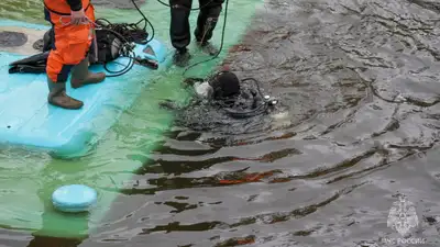 В Санкт-Петербурге автобус упал с моста: за спасение пассажиров наградили уроженца казахстанца, фото - Новости Zakon.kz от 14.05.2024 10:09