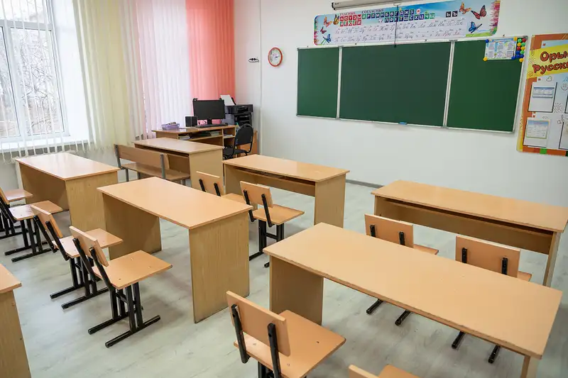 Более 7,5 млрд тенге выделят из резерва правительства на строительство школ, пострадавших во время паводков