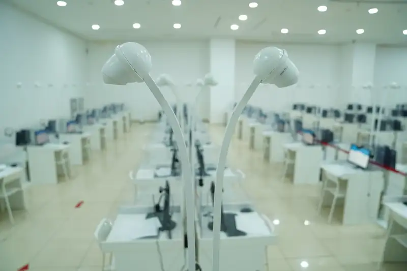 Пилотный проект по аттестации адвокатов, нотариусов, ЧСИ и патентных поверенных продлили до 2026 года