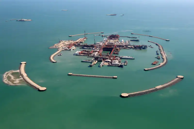 Токаев поручил активизировать переговоры по нефтяным месторождениям на выгодных для РК условиях