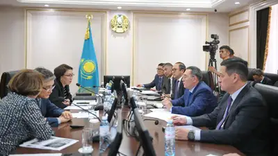 Нобелевский лауреат предложил сделать новый город Алатау "безуглеродным", фото - Новости Zakon.kz от 16.05.2024 16:26