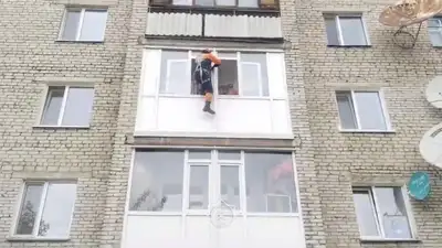 помощь спасателей, фото - Новости Zakon.kz от 17.05.2024 20:35