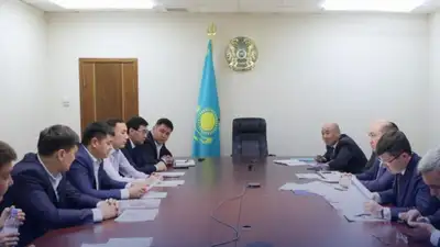 По вопросам утилизационного сбора, фото - Новости Zakon.kz от 17.05.2024 18:53