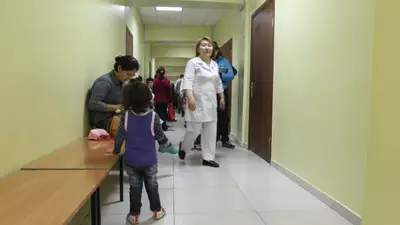Дети могут ходить в те же больницы, что и родители, фото - Новости Zakon.kz от 17.05.2024 13:57