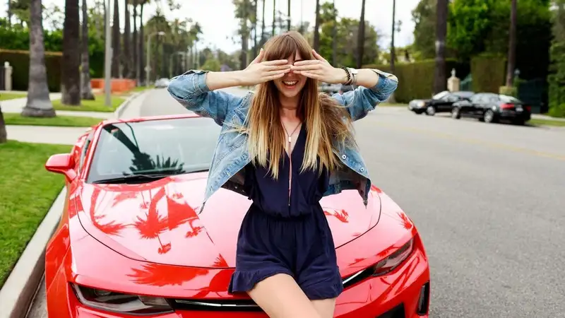 Китайские социальные сети удаляют посты с демонстрацией богатства